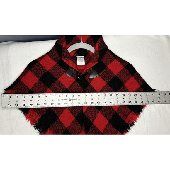 Buffalo Plaid Shawl Poncho Girls 4T Red Black Toggle Cape Christmas Cute Photo - Picture 3 of 9